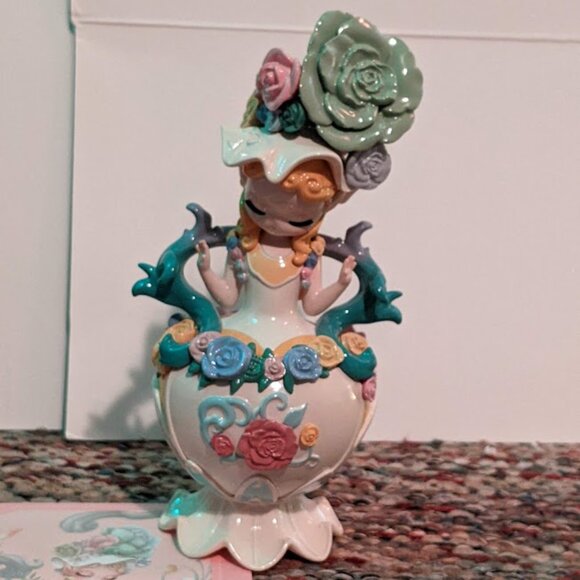 52Toys Sleep The Treasure Gallery " "Feast of Spring" SECRET (1/72) - Picture 2 of 7